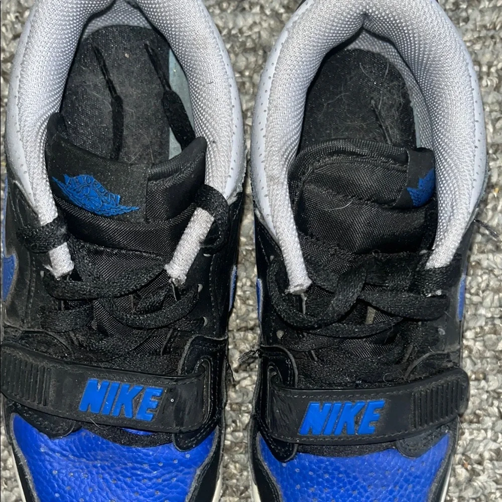 Nike Kids Blue and Black Strap Sneakers